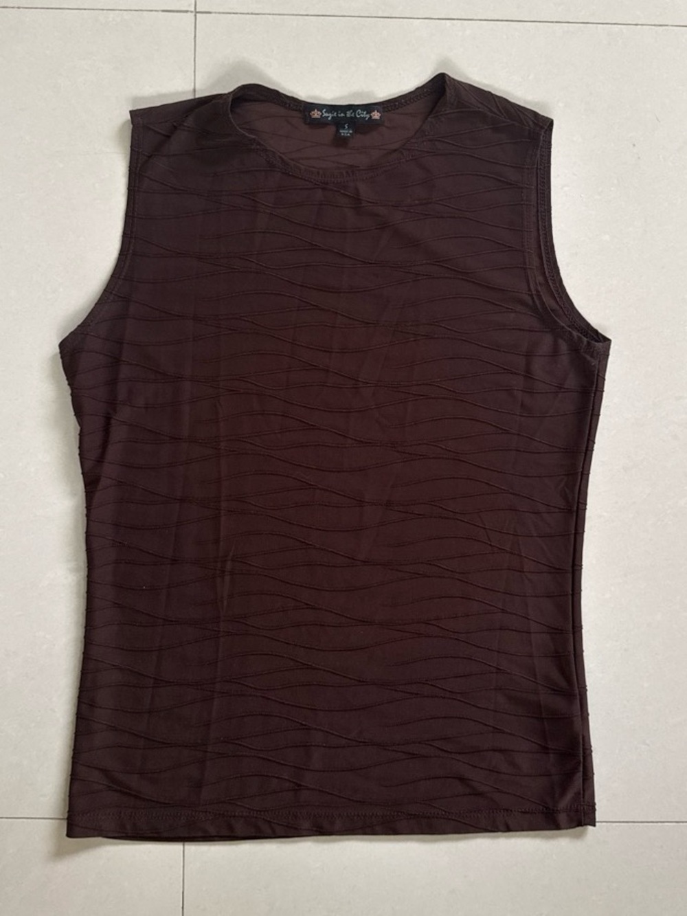 Y2K Suzie In The City Brown Sleeveless Wave-Textured Tank